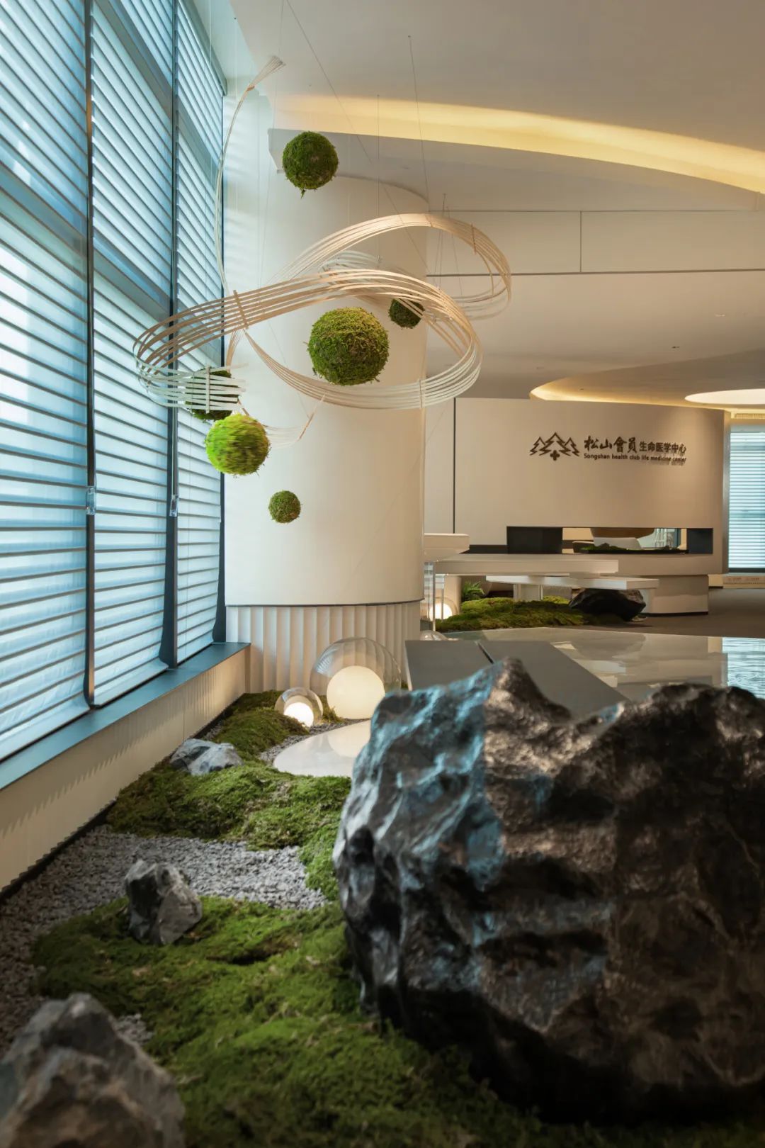 游園式就診體驗(yàn) 松山會(huì)員生命醫(yī)學(xué)中心裝修設(shè)計(jì)(圖12) 游園式就診體驗(yàn) 松山會(huì)員生命醫(yī)學(xué)中心裝修設(shè)計(jì)(圖12)