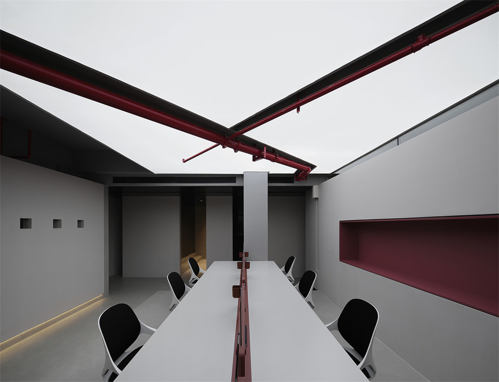 350㎡天馬視界傳媒公司時尚辦公室裝修設(shè)計(圖6) 350㎡天馬視界傳媒公司時尚辦公室裝修設(shè)計(圖6)