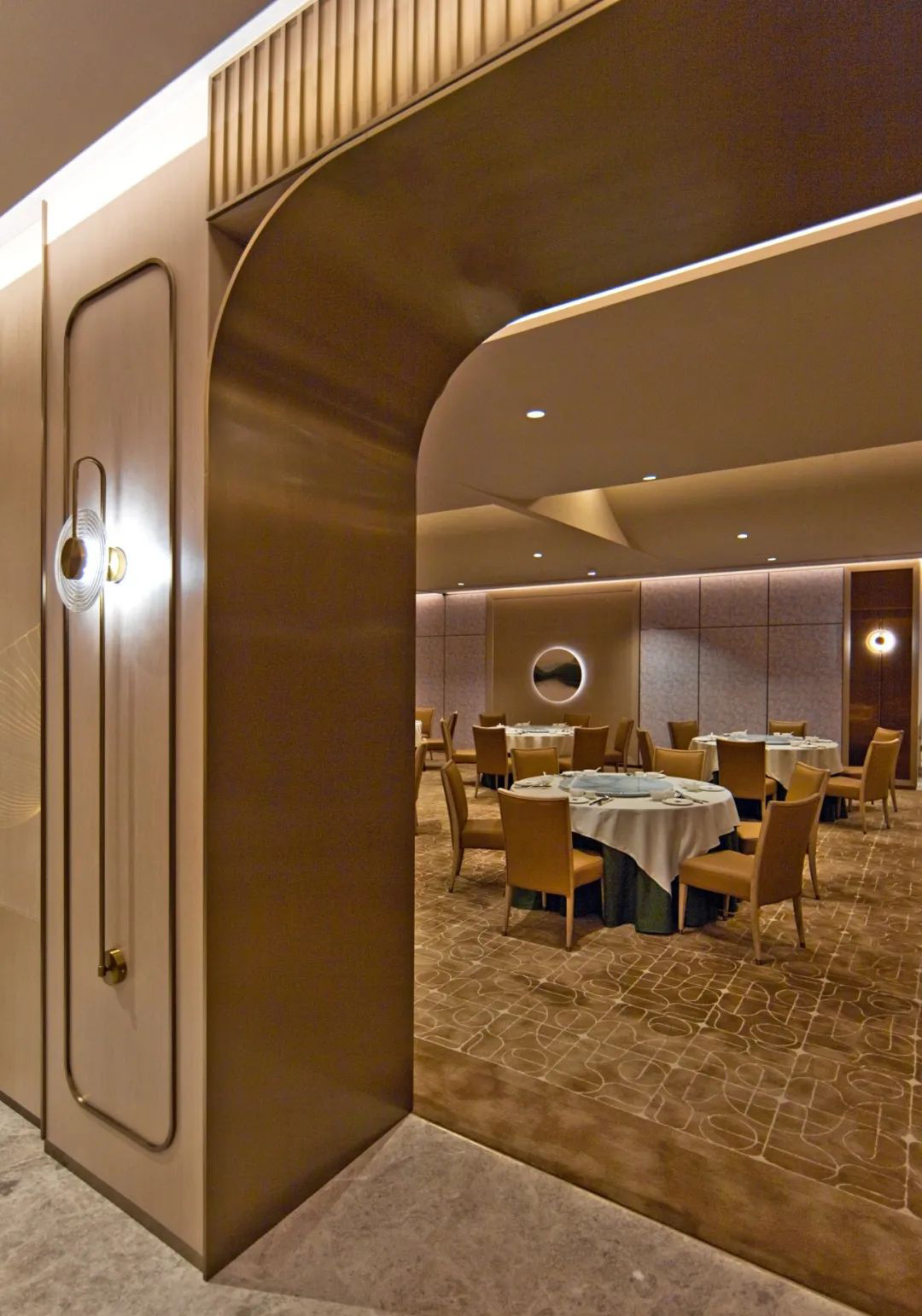 福臨門(mén)輕奢風(fēng)粵菜中餐廳裝修設(shè)計(jì)方案(圖3) 福臨門(mén)輕奢風(fēng)粵菜中餐廳裝修設(shè)計(jì)方案(圖3)