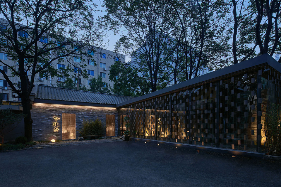 文物老宅改造成餐廳 和歌辭餐廳裝修設計(圖1) 文物老宅改造成餐廳 和歌辭餐廳裝修設計(圖1)