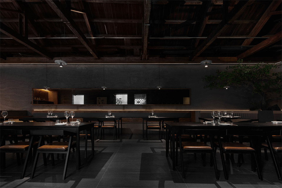 文物老宅改造成餐廳 和歌辭餐廳裝修設計(圖5) 文物老宅改造成餐廳 和歌辭餐廳裝修設計(圖5)