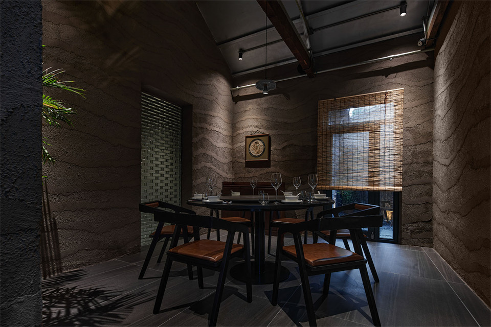 文物老宅改造成餐廳 和歌辭餐廳裝修設計(圖6) 文物老宅改造成餐廳 和歌辭餐廳裝修設計(圖6)
