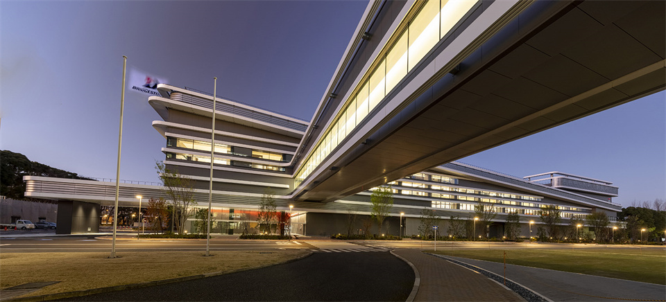 大型制作企業(yè)研發(fā)中心辦公樓裝修設(shè)計方案(圖2) 大型制作企業(yè)研發(fā)中心辦公樓裝修設(shè)計方案(圖2)