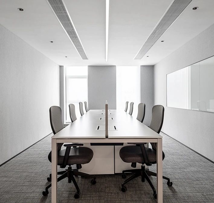 綠色開放的上市公司社區(qū)型辦公室裝修設(shè)計案例(圖15) 綠色開放的上市公司社區(qū)型辦公室裝修設(shè)計案例(圖15)