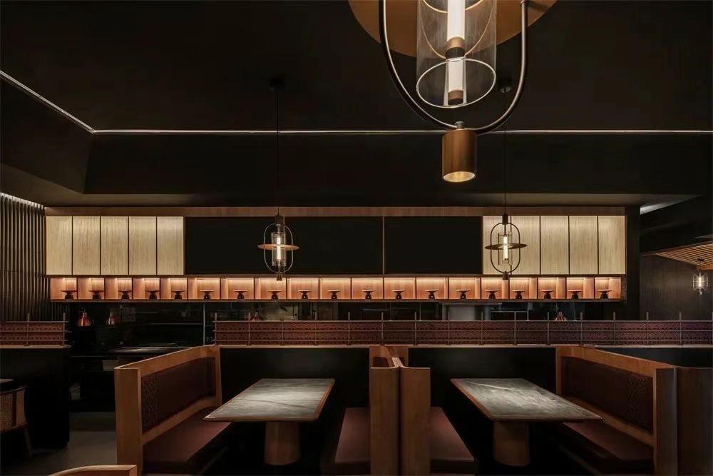 桂小廚廣西特色菜餐廳裝修設(shè)計(jì)案例(圖6) 桂小廚廣西特色菜餐廳裝修設(shè)計(jì)案例(圖6)