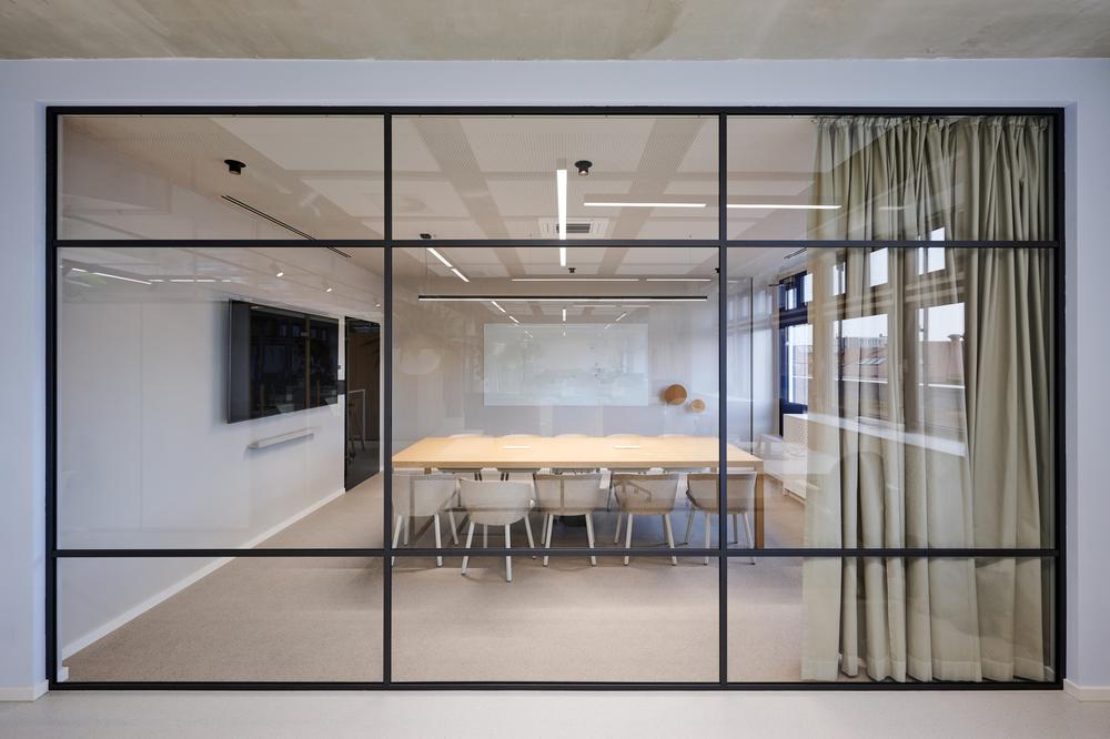 鄭州金博大推薦低預(yù)算工業(yè)風(fēng)辦公室裝修設(shè)計(jì)方案(圖5) 鄭州金博大推薦低預(yù)算工業(yè)風(fēng)辦公室裝修設(shè)計(jì)方案(圖5)