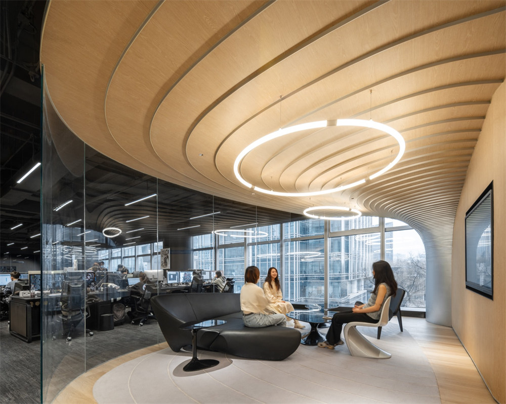 1500平游戲公司特色創(chuàng)意辦公室裝修設(shè)計(jì)方案(圖7) 1500平游戲公司特色創(chuàng)意辦公室裝修設(shè)計(jì)方案(圖7)