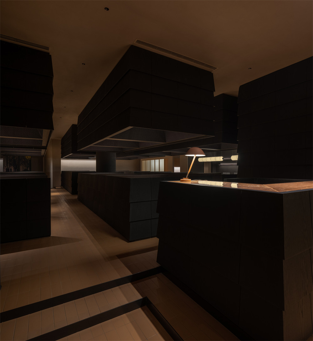 鄭州金博大分享日式炭烤牛肉烤肉店裝修設(shè)計圖(圖2) 鄭州金博大分享日式炭烤牛肉烤肉店裝修設(shè)計圖(圖2)