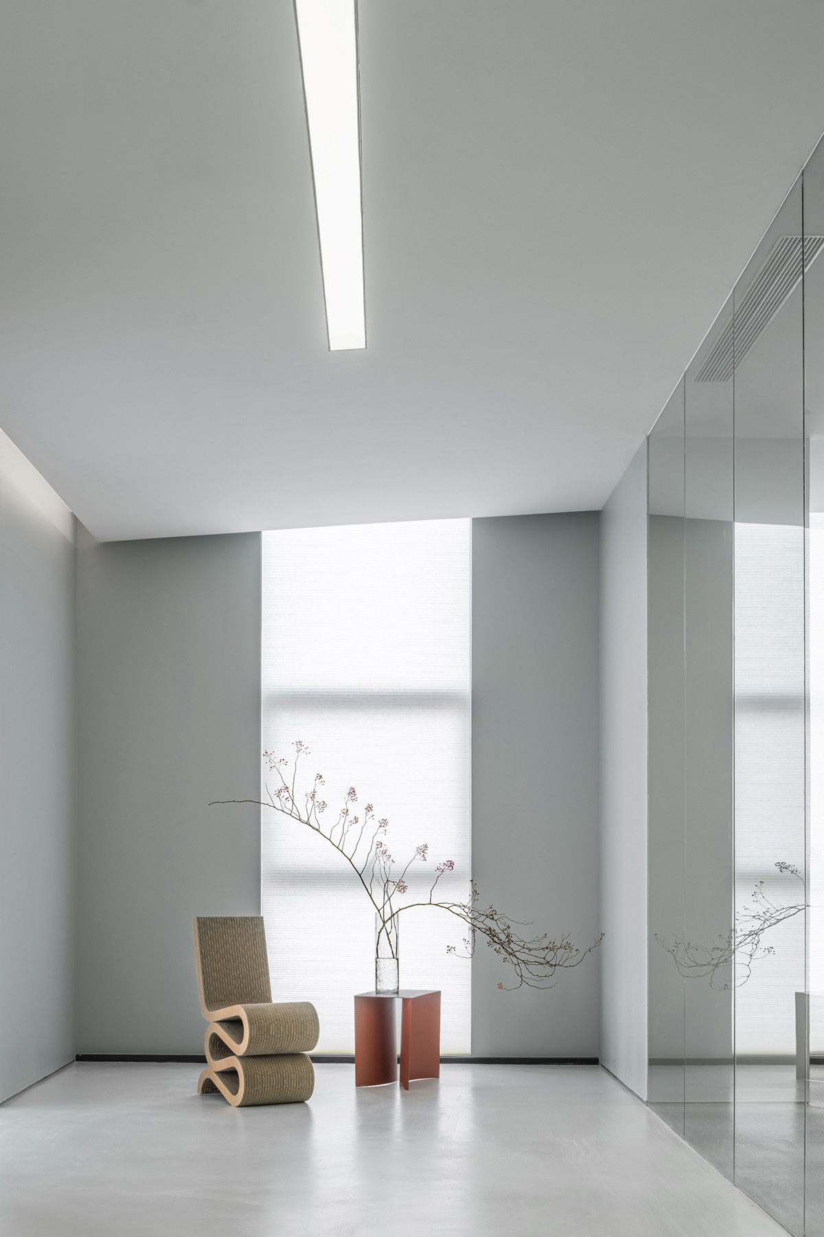 1200平方現(xiàn)代極簡(jiǎn)風(fēng)生物科技公司辦公室裝修(圖3) 1200平方現(xiàn)代極簡(jiǎn)風(fēng)生物科技公司辦公室裝修(圖3)