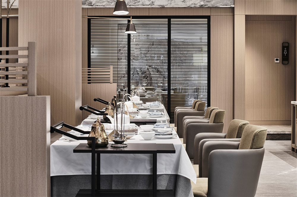 上爐湯房花膠粵式海鮮火鍋店裝修設(shè)計(jì)方案(圖3) 上爐湯房花膠粵式海鮮火鍋店裝修設(shè)計(jì)方案(圖3)