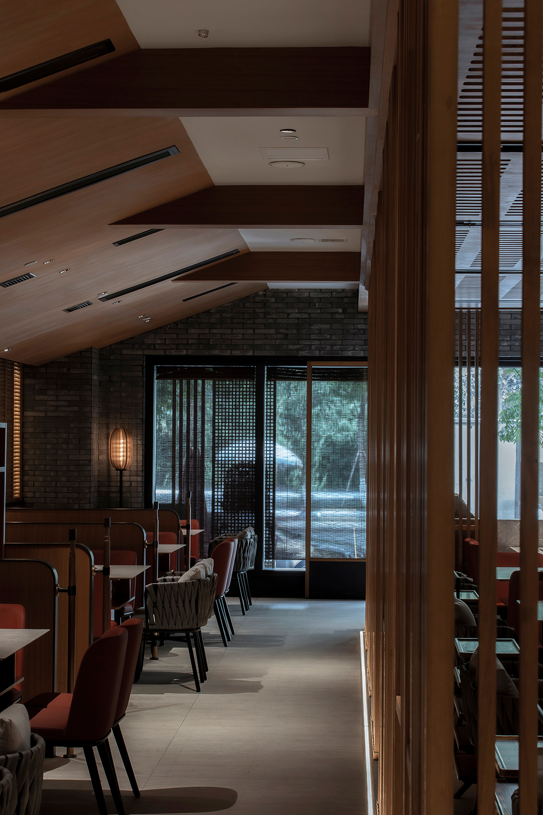 400㎡錦城印象重慶火鍋店翻新改造設(shè)計(jì)方案(圖5) 400㎡錦城印象重慶火鍋店翻新改造設(shè)計(jì)方案(圖5)