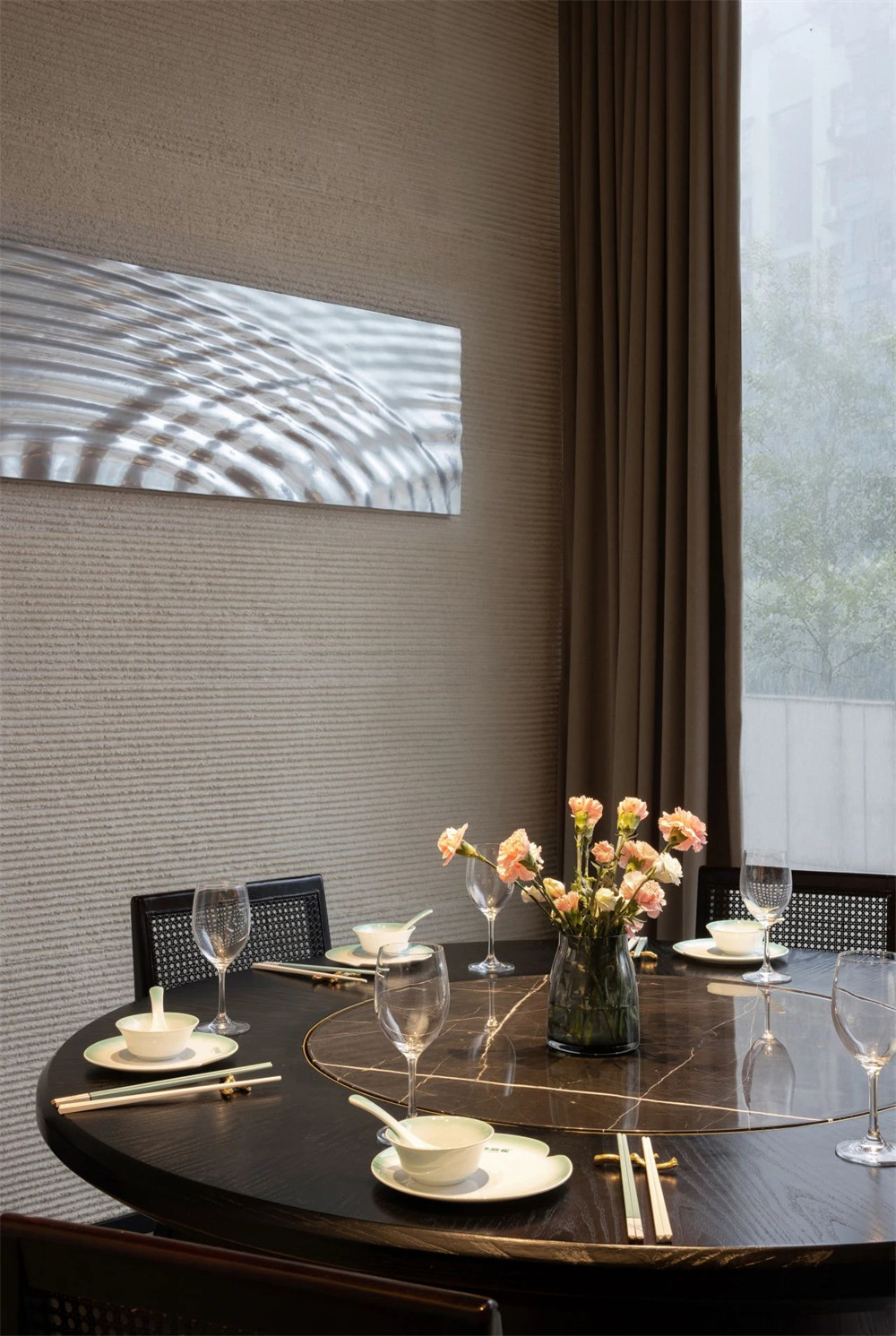 鄭州金博大分享佬麻雀新湘菜餐廳裝修設(shè)計(圖7) 鄭州金博大分享佬麻雀新湘菜餐廳裝修設(shè)計(圖7)