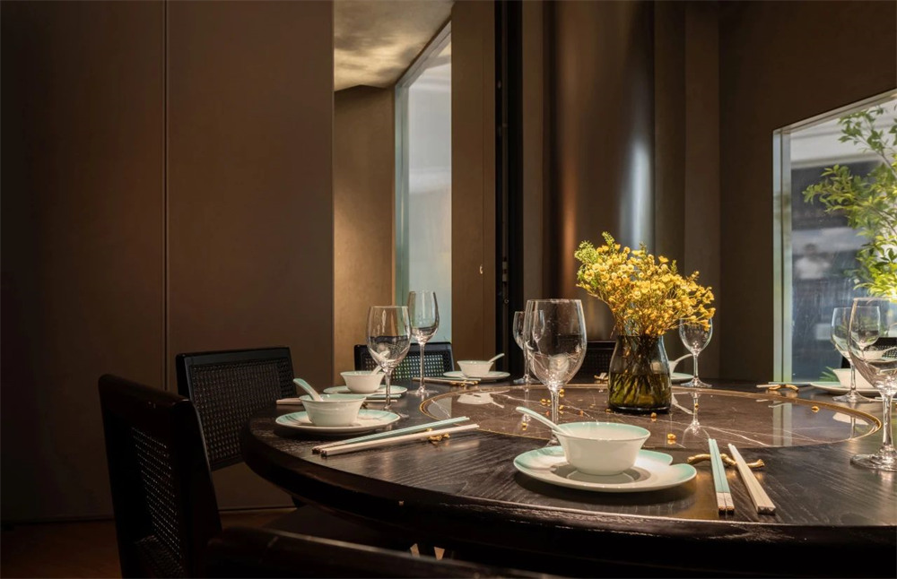 鄭州金博大分享佬麻雀新湘菜餐廳裝修設(shè)計(圖9) 鄭州金博大分享佬麻雀新湘菜餐廳裝修設(shè)計(圖9)