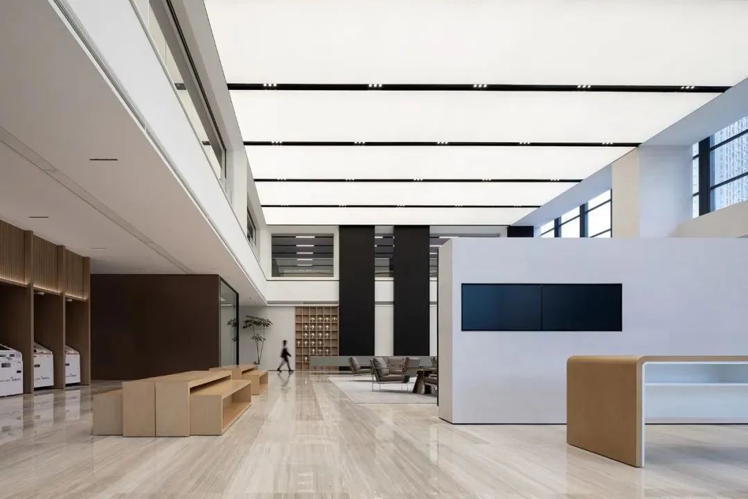 11000㎡金融企業(yè)商務(wù)辦公樓裝修設(shè)計(jì)案例(圖3) 11000㎡金融企業(yè)商務(wù)辦公樓裝修設(shè)計(jì)案例(圖3)