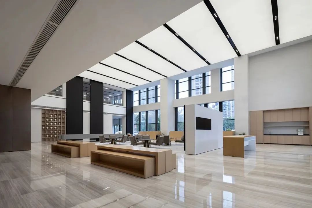 11000㎡金融企業(yè)商務(wù)辦公樓裝修設(shè)計(jì)案例(圖4) 11000㎡金融企業(yè)商務(wù)辦公樓裝修設(shè)計(jì)案例(圖4)