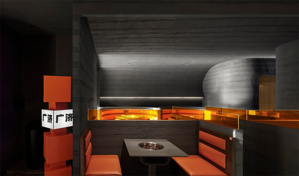 鄭州金博大推薦廣濟(jì)潮牛地道潮汕火鍋店裝修設(shè)計(jì)(圖4) 鄭州金博大推薦廣濟(jì)潮牛地道潮汕火鍋店裝修設(shè)計(jì)(圖4)