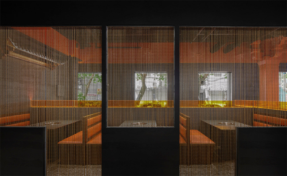 鄭州金博大推薦廣濟(jì)潮牛地道潮汕火鍋店裝修設(shè)計(jì)(圖12) 鄭州金博大推薦廣濟(jì)潮牛地道潮汕火鍋店裝修設(shè)計(jì)(圖12)