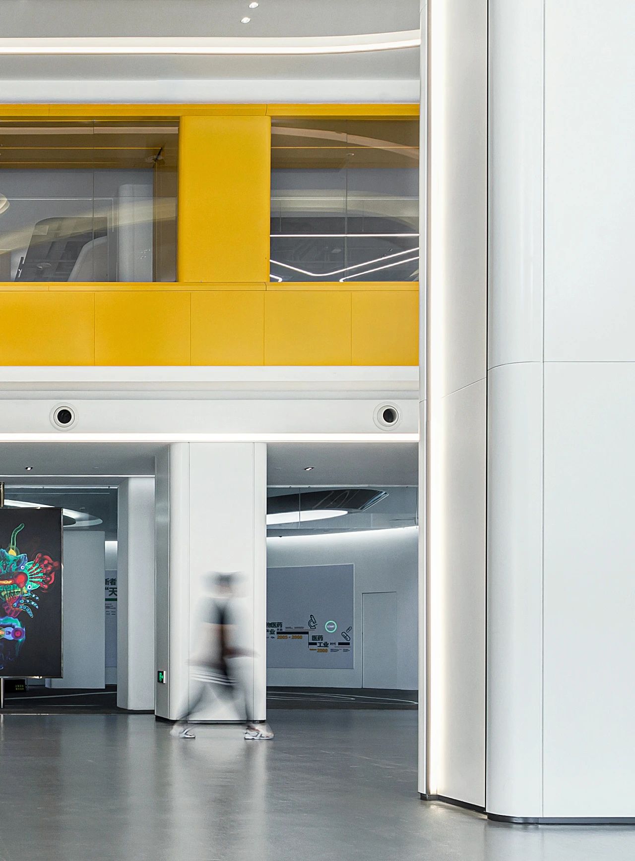 12000㎡生物醫(yī)藥公司辦公樓翻新改造裝修設(shè)計案例(圖2) 12000㎡生物醫(yī)藥公司辦公樓翻新改造裝修設(shè)計案例(圖2)