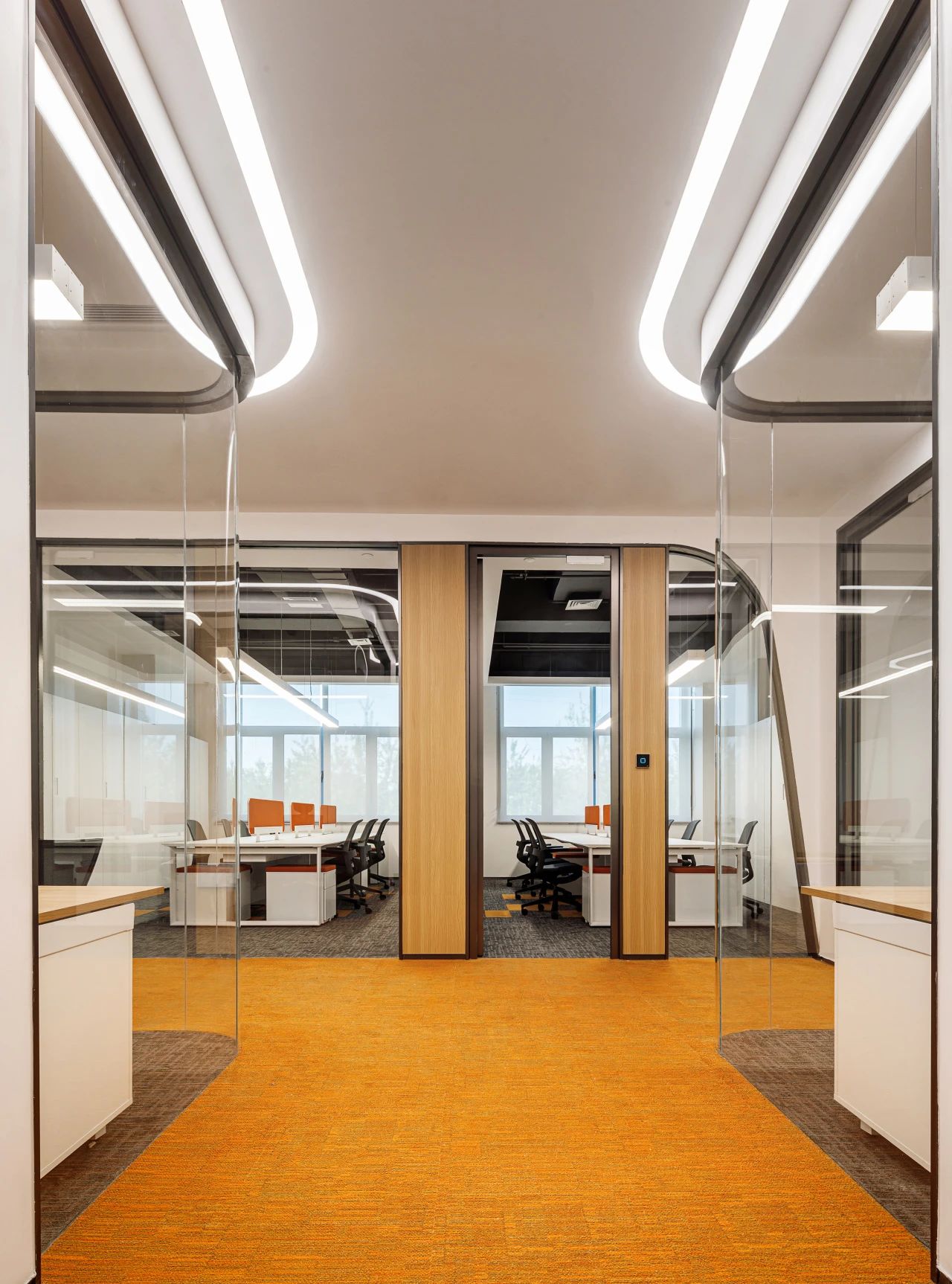 12000㎡生物醫(yī)藥公司辦公樓翻新改造裝修設(shè)計案例(圖11) 12000㎡生物醫(yī)藥公司辦公樓翻新改造裝修設(shè)計案例(圖11)