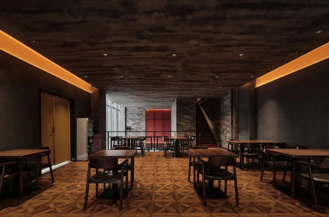 九川中餐·燒烤·小酒館融合店裝修設(shè)計方案(圖9) 九川中餐·燒烤·小酒館融合店裝修設(shè)計方案(圖9)