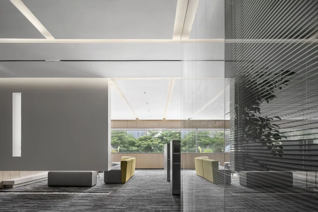 鄭州金博大分享聯(lián)想控股3.0多元辦公室裝修設(shè)計(圖5) 鄭州金博大分享聯(lián)想控股3.0多元辦公室裝修設(shè)計(圖5)