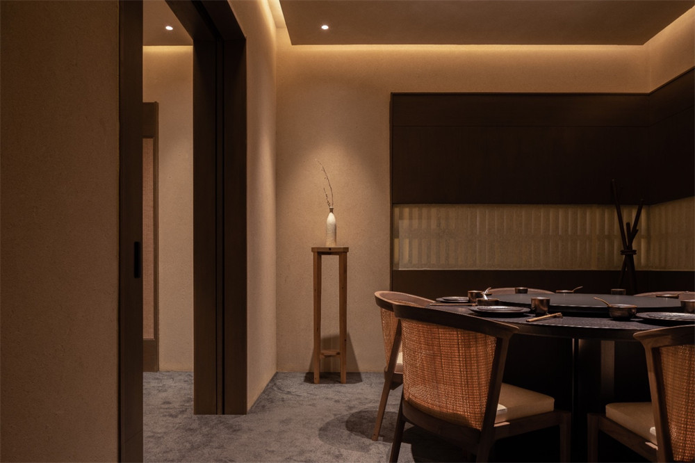 傳統(tǒng)園林融合現(xiàn)代美學(xué) 眉舍川菜餐廳裝修設(shè)計(jì)(圖10) 傳統(tǒng)園林融合現(xiàn)代美學(xué) 眉舍川菜餐廳裝修設(shè)計(jì)(圖10)