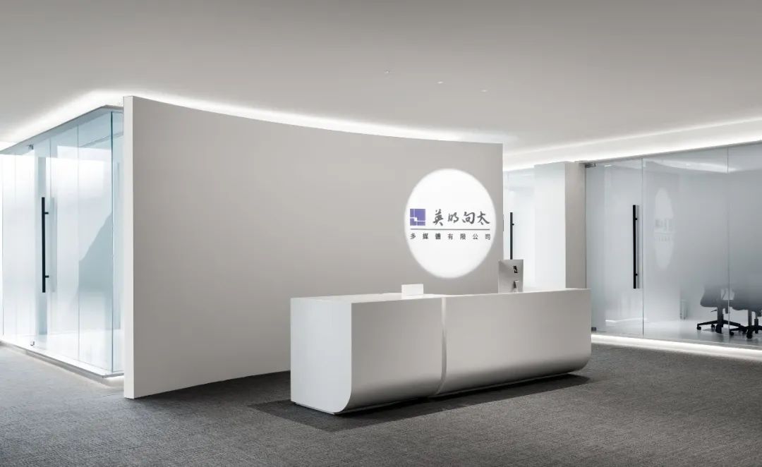 極簡(jiǎn)藝術(shù)風(fēng)直播公司多媒體辦公室裝修設(shè)計(jì)方案(圖1) 極簡(jiǎn)藝術(shù)風(fēng)直播公司多媒體辦公室裝修設(shè)計(jì)方案(圖1)