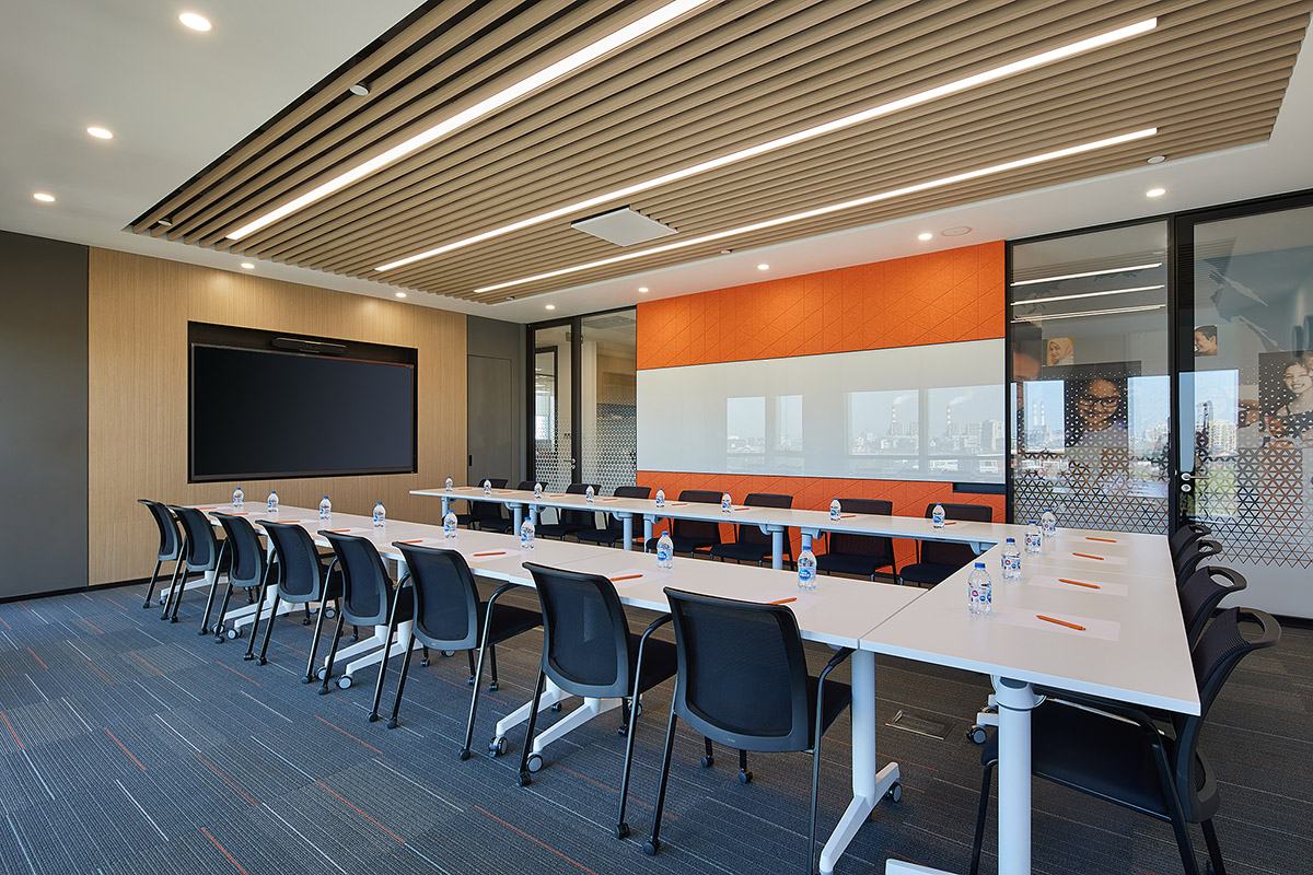 現(xiàn)代簡約風(fēng)醫(yī)療科技公司辦公室&展廳裝修設(shè)計(jì)(圖8) 現(xiàn)代簡約風(fēng)醫(yī)療科技公司辦公室&展廳裝修設(shè)計(jì)(圖8)