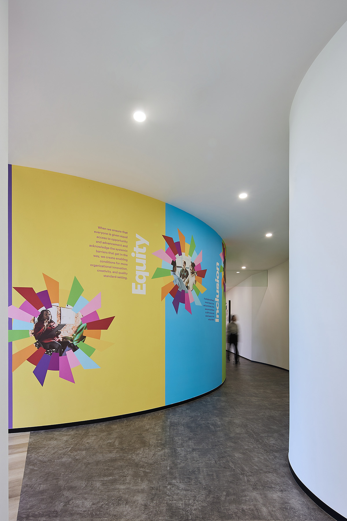 現(xiàn)代簡約風(fēng)醫(yī)療科技公司辦公室&展廳裝修設(shè)計(jì)(圖10) 現(xiàn)代簡約風(fēng)醫(yī)療科技公司辦公室&展廳裝修設(shè)計(jì)(圖10)