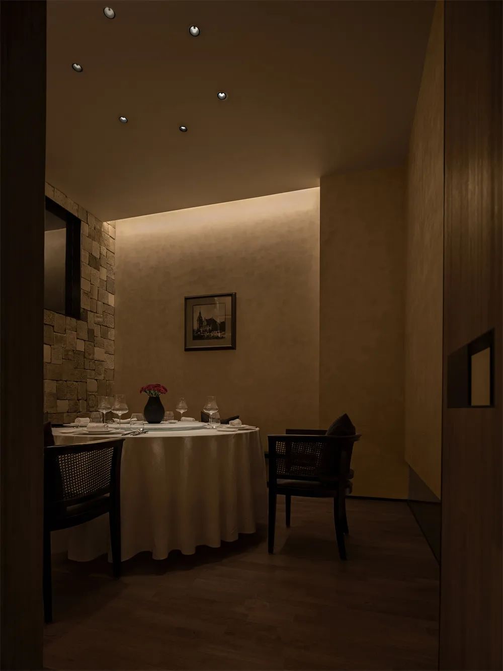 鄭州金博大分享商務(wù)寫字樓里的中餐廳裝修設(shè)計(jì)(圖11) 鄭州金博大分享商務(wù)寫字樓里的中餐廳裝修設(shè)計(jì)(圖11)