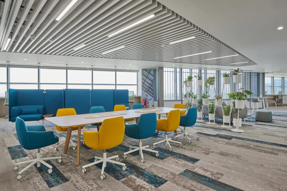 鄭州金博大推薦開(kāi)放協(xié)作的能源公司辦公室裝修設(shè)計(jì)(圖11) 鄭州金博大推薦開(kāi)放協(xié)作的能源公司辦公室裝修設(shè)計(jì)(圖11)