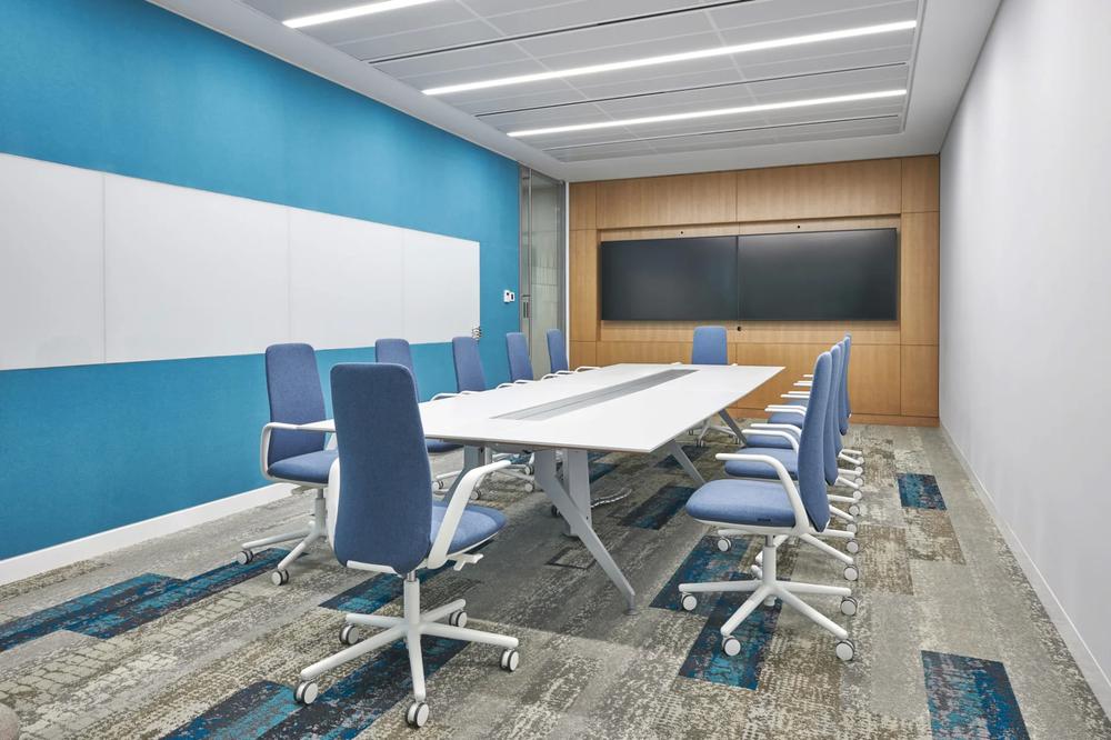 鄭州金博大推薦開(kāi)放協(xié)作的能源公司辦公室裝修設(shè)計(jì)(圖13) 鄭州金博大推薦開(kāi)放協(xié)作的能源公司辦公室裝修設(shè)計(jì)(圖13)