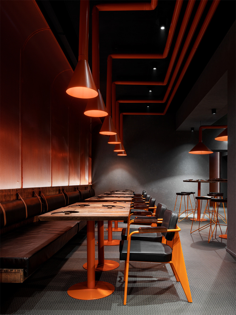 金屬工業(yè)風(fēng)牛肉投幣燒烤店裝修設(shè)計方案(圖1) 金屬工業(yè)風(fēng)牛肉投幣燒烤店裝修設(shè)計方案(圖1)