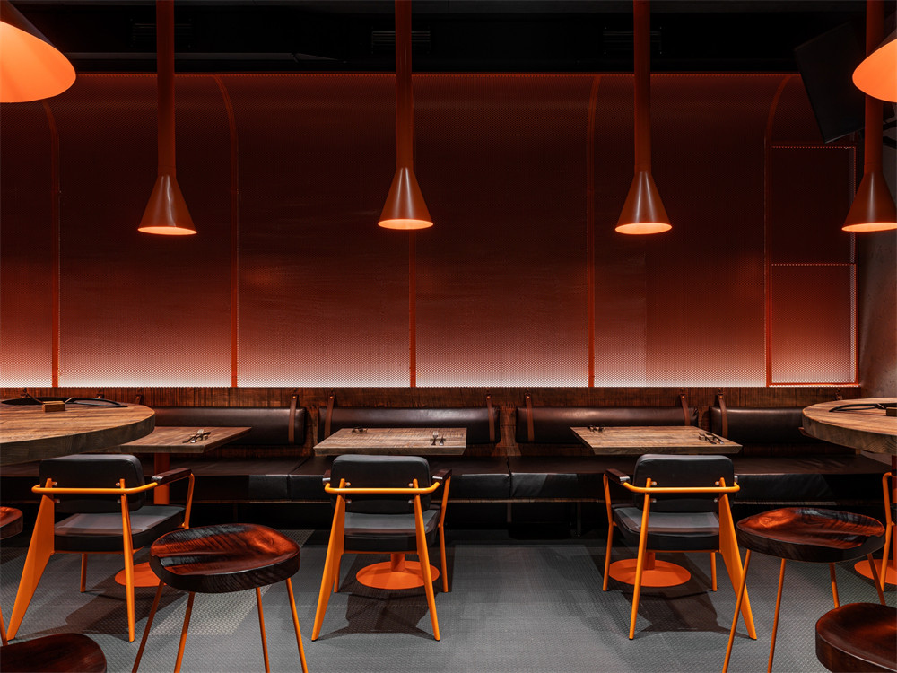 金屬工業(yè)風(fēng)牛肉投幣燒烤店裝修設(shè)計方案(圖8) 金屬工業(yè)風(fēng)牛肉投幣燒烤店裝修設(shè)計方案(圖8)