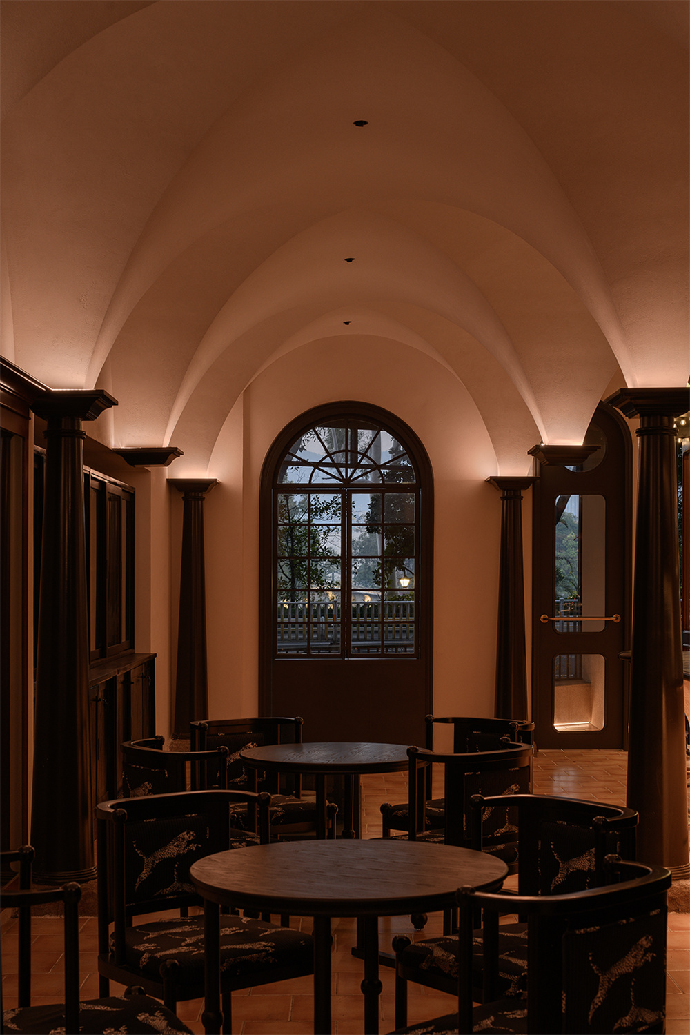 鄭州金博大分享積興里連鎖咖啡廳裝修設(shè)計(jì)(圖10) 鄭州金博大分享積興里連鎖咖啡廳裝修設(shè)計(jì)(圖10)