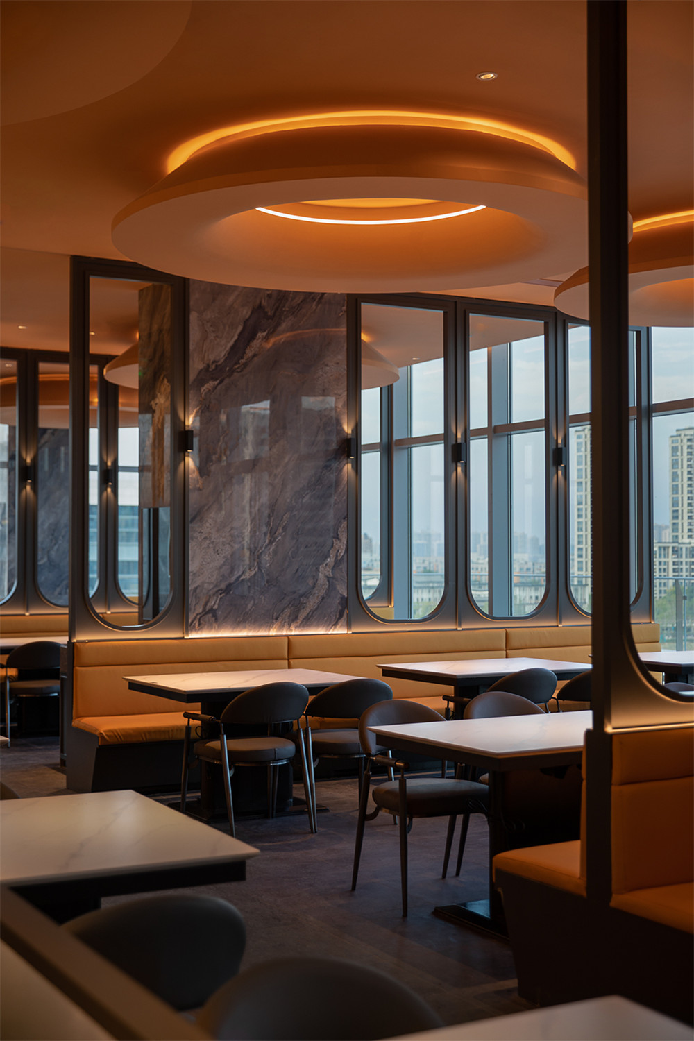 鄭州金博大推薦錢鼎會(huì)海鮮自助餐廳裝修設(shè)計(jì)方案(圖14) 鄭州金博大推薦錢鼎會(huì)海鮮自助餐廳裝修設(shè)計(jì)方案(圖14)