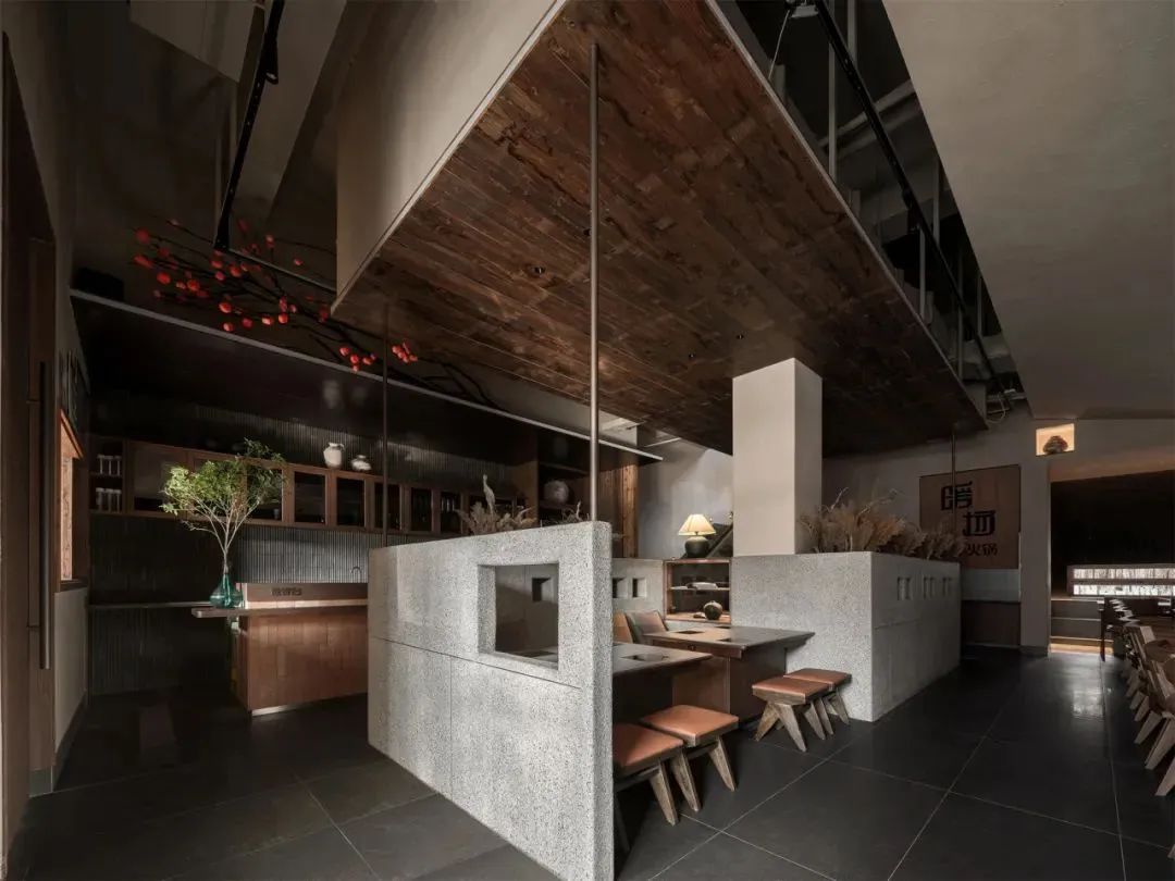 質(zhì)樸自然  暖場(chǎng)肥牛火鍋店裝修設(shè)計(jì)方案(圖8)