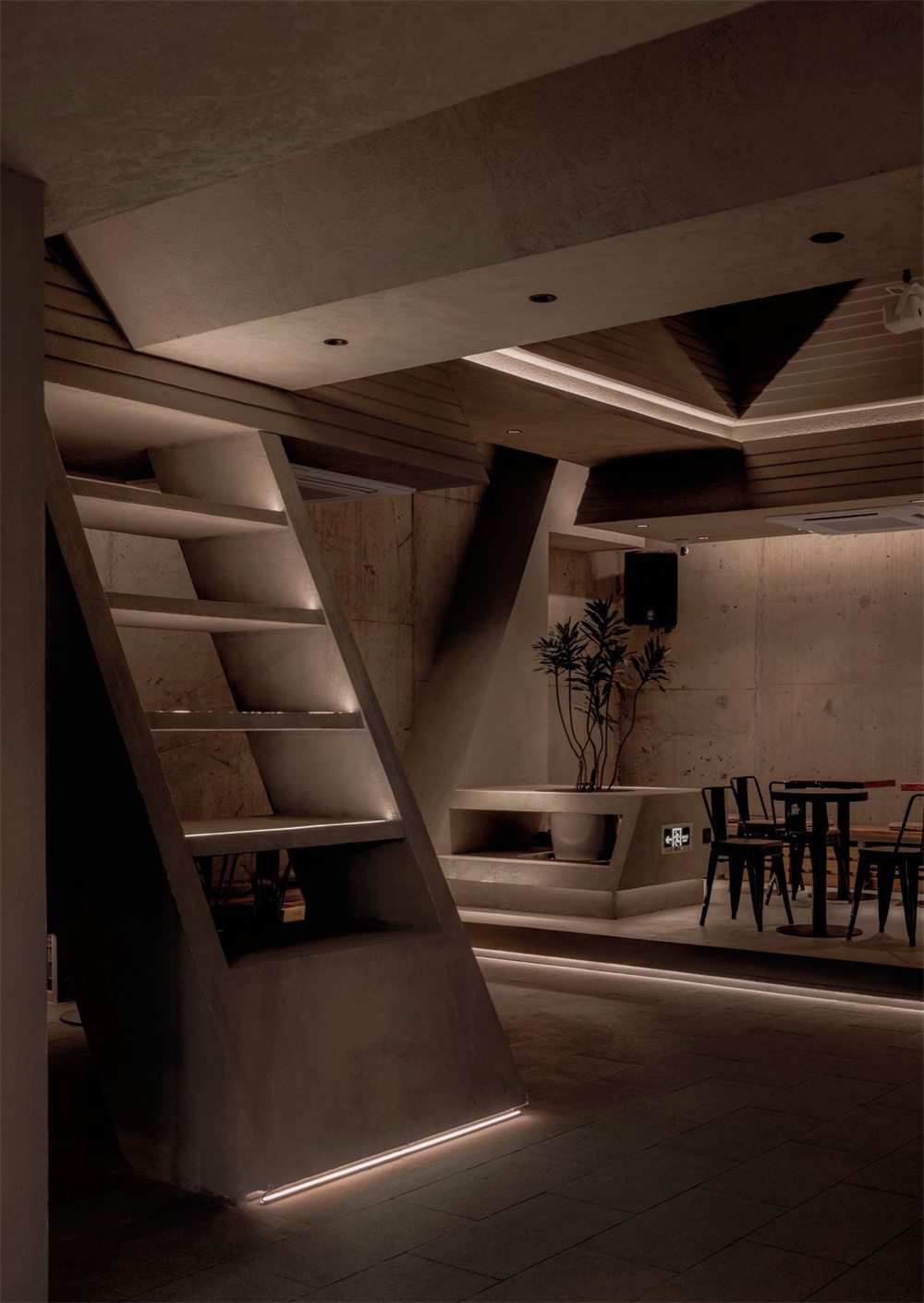 專為年輕人打造的跳海酒館裝修設(shè)計(jì)案例(圖7) 專為年輕人打造的跳海酒館裝修設(shè)計(jì)案例(圖7)