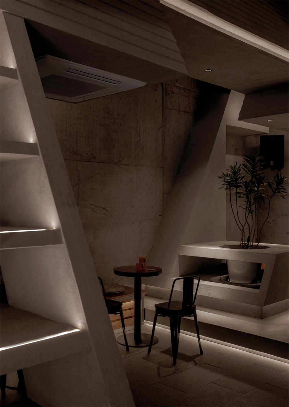 專為年輕人打造的跳海酒館裝修設(shè)計(jì)案例(圖8) 專為年輕人打造的跳海酒館裝修設(shè)計(jì)案例(圖8)