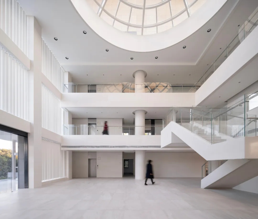 4000平德俊新材料總部辦公樓裝修設(shè)計(jì)方案(圖5) 4000平德俊新材料總部辦公樓裝修設(shè)計(jì)方案(圖5)