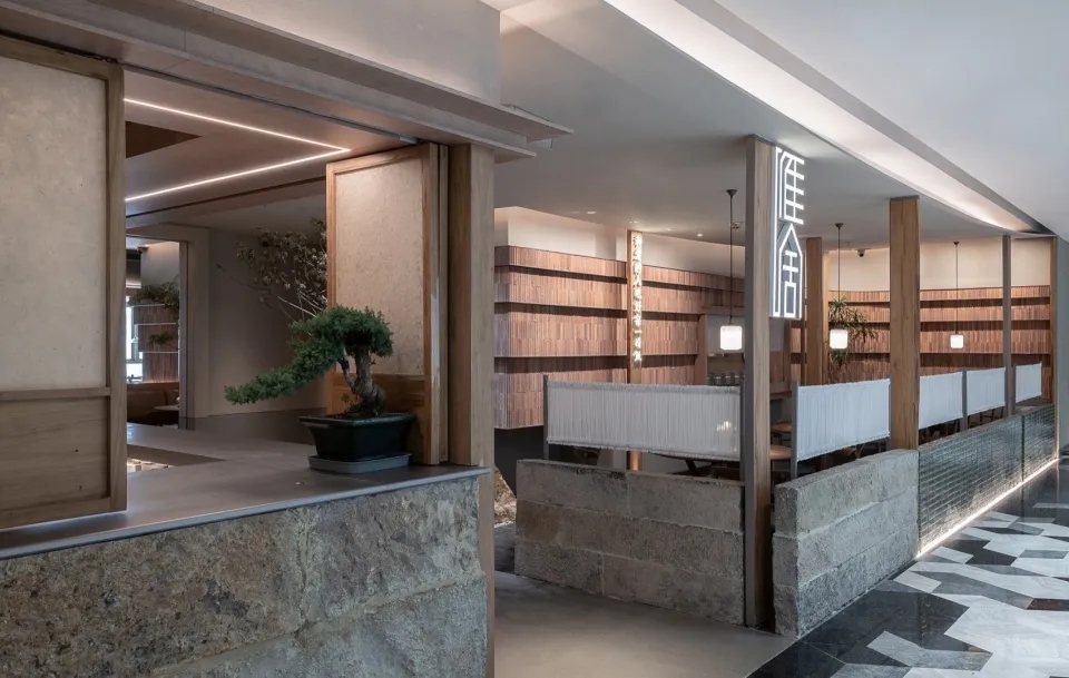 鄭州金博大推薦雁舍連鎖餐飲店裝修設(shè)計(jì)方案(圖1) 鄭州金博大推薦雁舍連鎖餐飲店裝修設(shè)計(jì)方案(圖1)