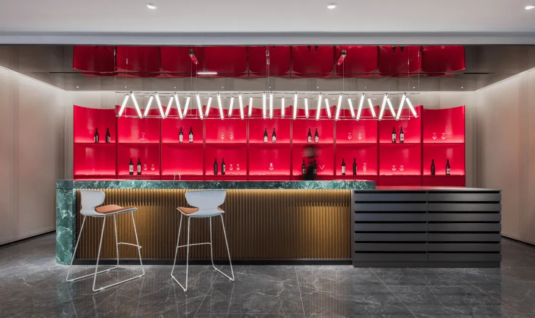 意式東方 家具公司高端辦公室裝修設(shè)計(jì)案例(圖18) 意式東方 家具公司高端辦公室裝修設(shè)計(jì)案例(圖18)