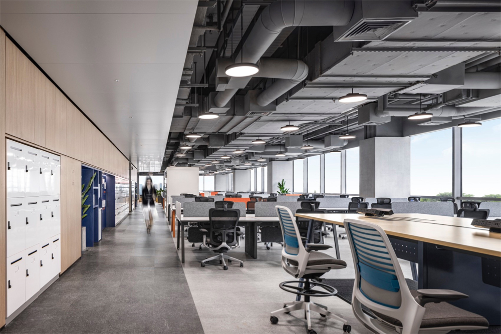 現代簡約時尚科技園區(qū)辦公樓裝修設計案例(圖10) 現代簡約時尚科技園區(qū)辦公樓裝修設計案例(圖10)