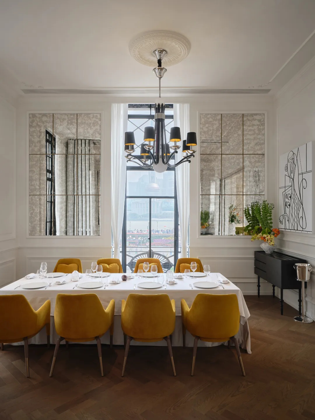 法式美學(xué)浪漫優(yōu)雅 LAtelier 18法餐廳裝修設(shè)計(jì)(圖11) 法式美學(xué)浪漫優(yōu)雅 LAtelier 18法餐廳裝修設(shè)計(jì)(圖11)