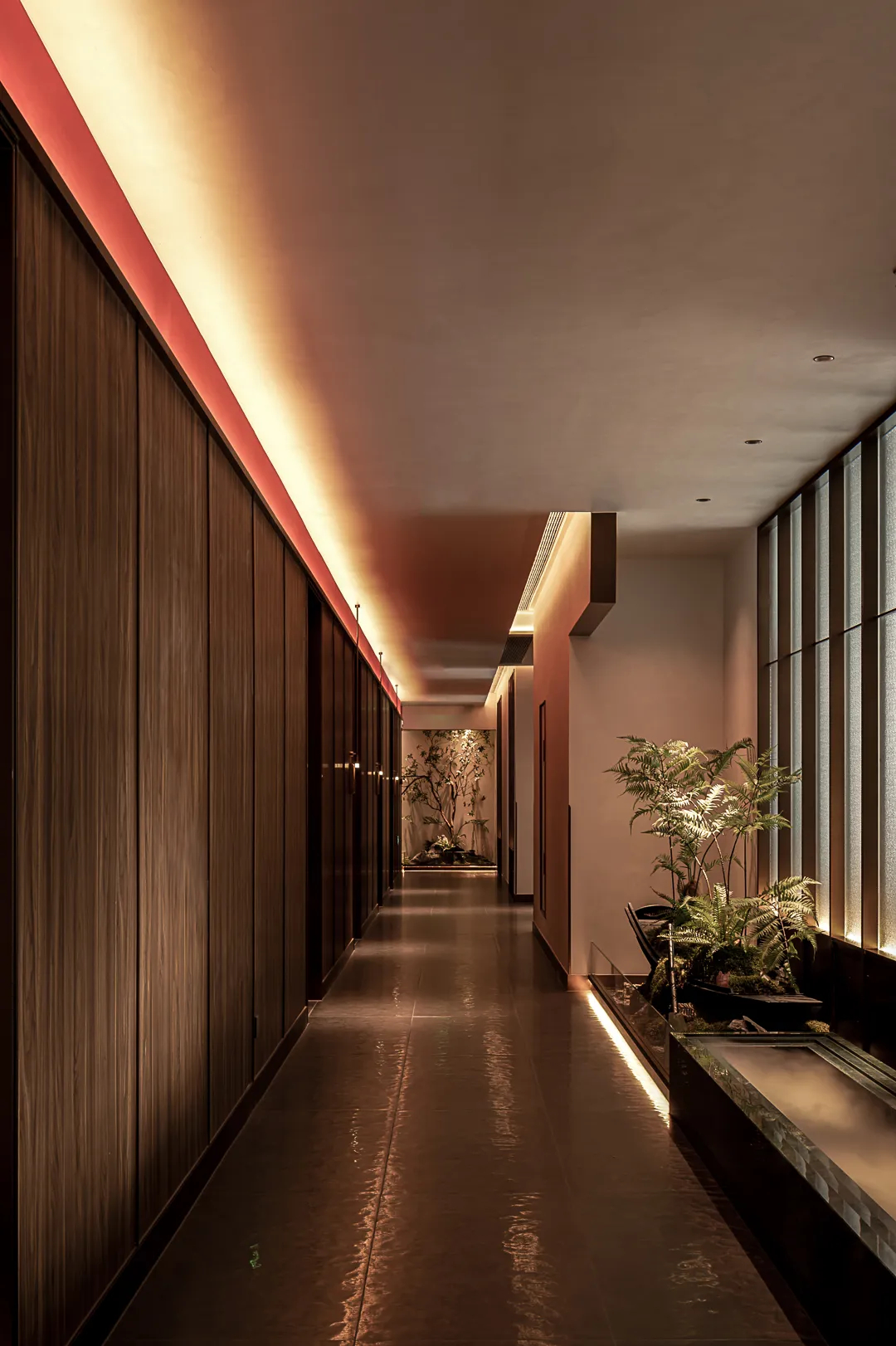 科技東方美學(xué) 金豬十八道高端酒樓裝修設(shè)計(jì)(圖8) 科技東方美學(xué) 金豬十八道高端酒樓裝修設(shè)計(jì)(圖8)