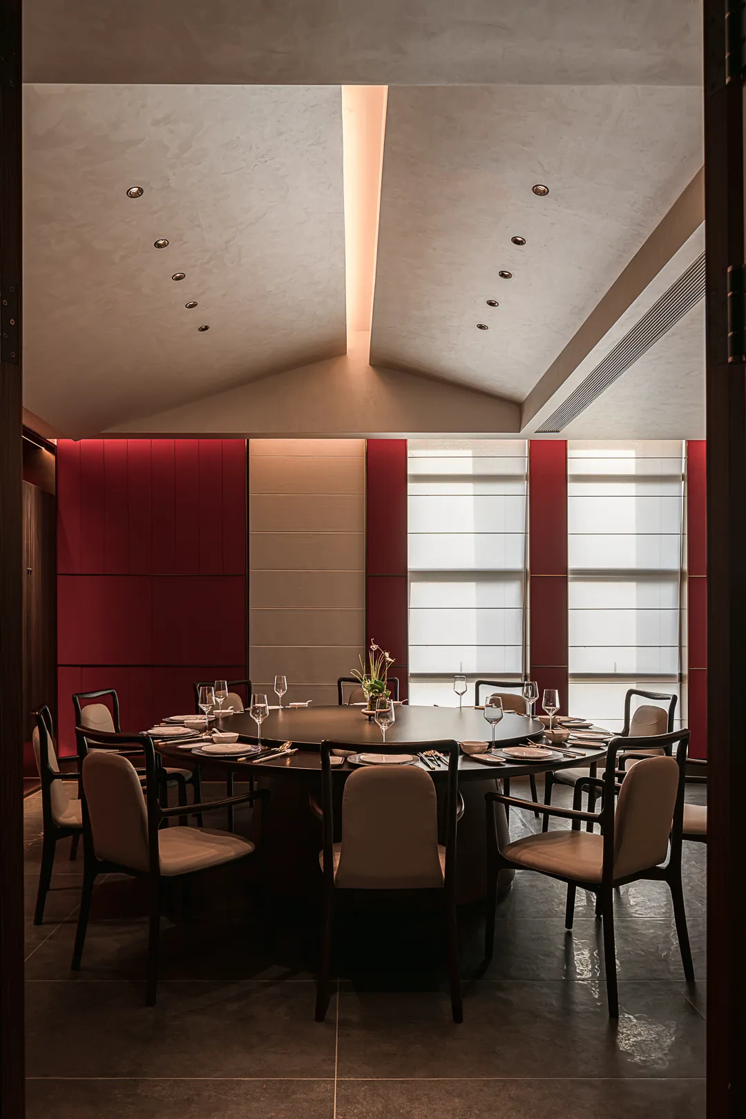 科技東方美學(xué) 金豬十八道高端酒樓裝修設(shè)計(jì)(圖15) 科技東方美學(xué) 金豬十八道高端酒樓裝修設(shè)計(jì)(圖15)