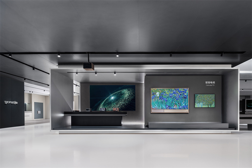 極簡(jiǎn)科技未來(lái) 海信集團(tuán)展廳裝修設(shè)計(jì)案例(圖7) 極簡(jiǎn)科技未來(lái) 海信集團(tuán)展廳裝修設(shè)計(jì)案例(圖7)