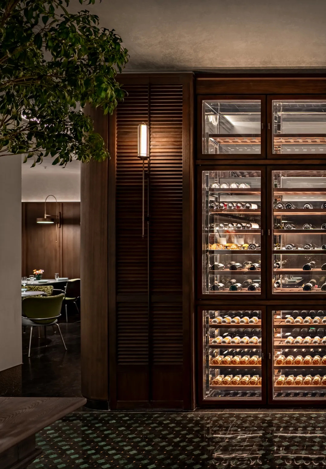 老店升級(jí)改造 帝都港式火鍋店裝修設(shè)計(jì)方案(圖6) 老店升級(jí)改造 帝都港式火鍋店裝修設(shè)計(jì)方案(圖6)