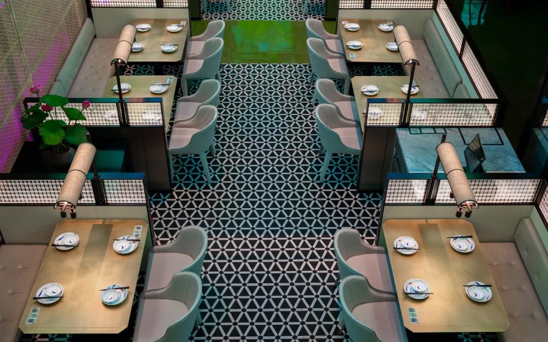 別樣江南科技風(fēng)情 新發(fā)現(xiàn)杭幫菜餐廳裝修設(shè)計(圖6) 別樣江南科技風(fēng)情 新發(fā)現(xiàn)杭幫菜餐廳裝修設(shè)計(圖6)