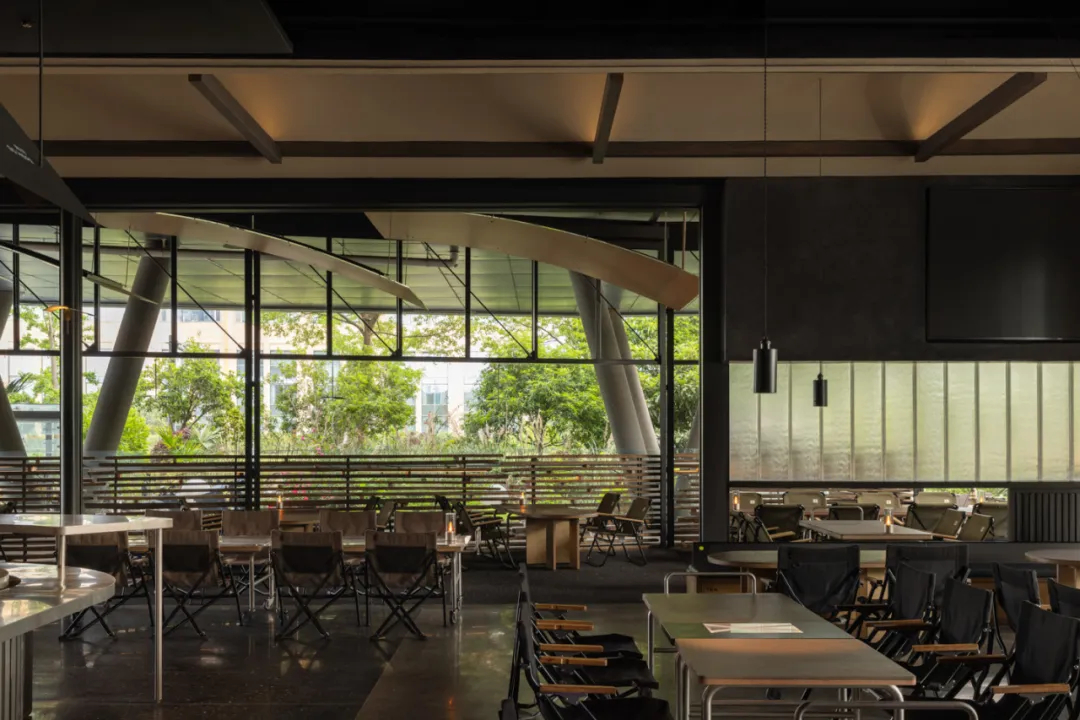 戶外體驗搬入室內(nèi) 篝火旁燒烤店改造裝修設計(圖16) 戶外體驗搬入室內(nèi) 篝火旁燒烤店改造裝修設計(圖16)